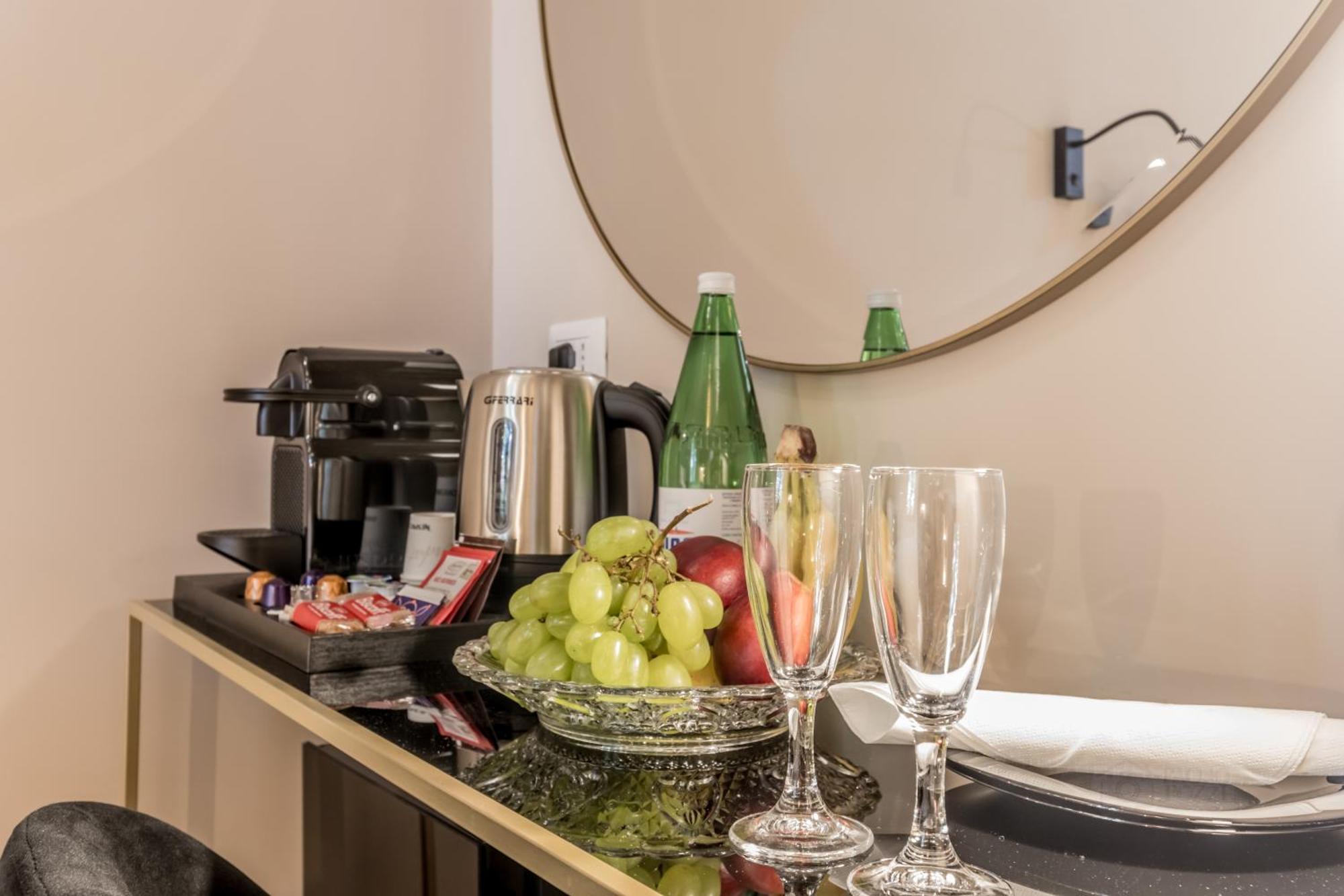 Queen Of Rome Luxury Rooms 외부 사진